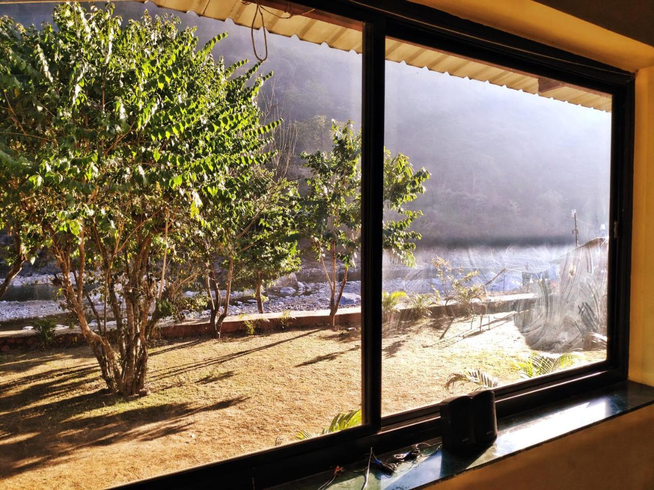Garud Chatti River Resort Rishīkesh Dış mekan fotoğraf